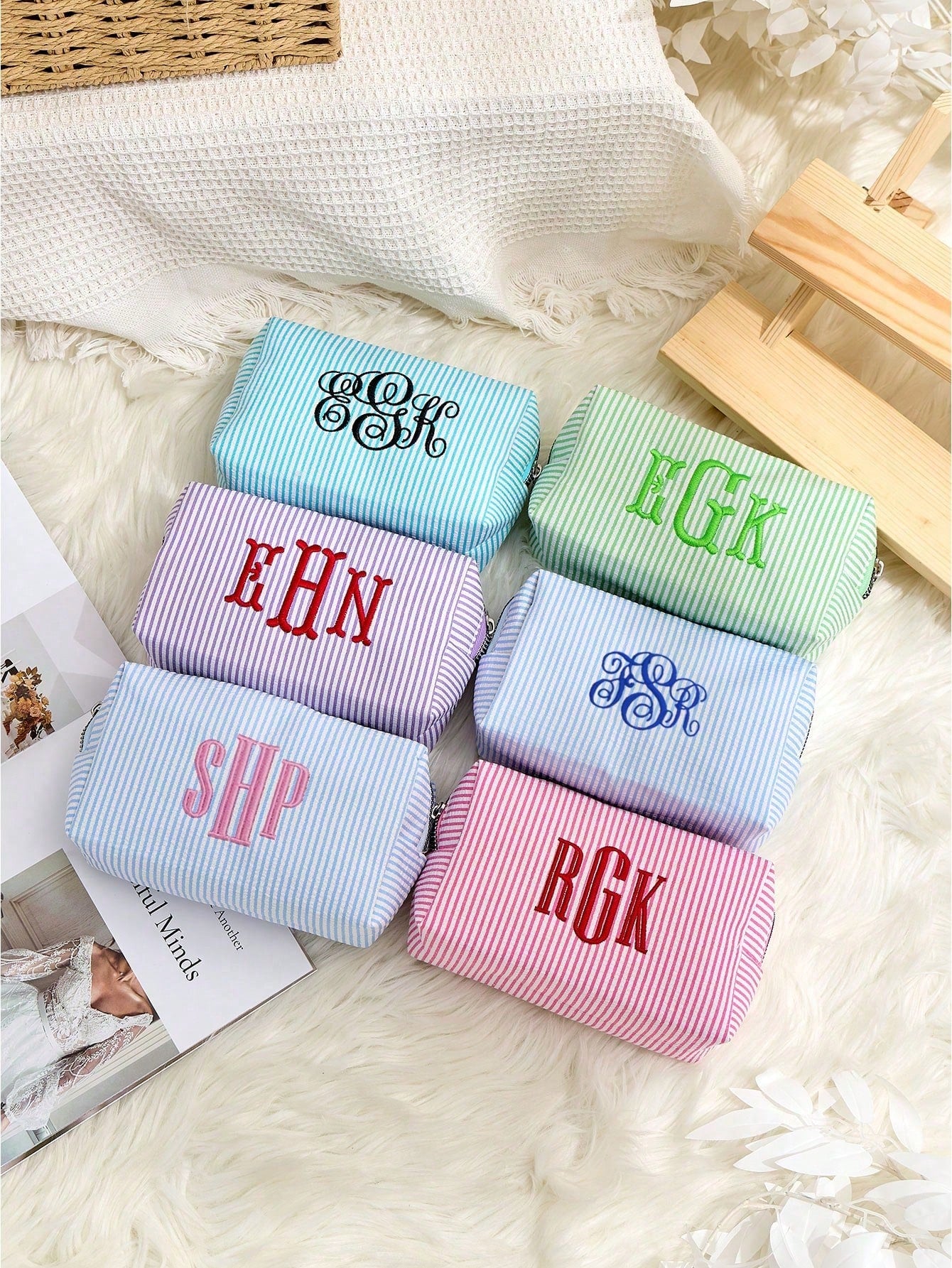 Personalized Bridesmaid Makeup Bag, Tulle Girls Cosmetic Bag, Large Capacity Makeup Bag, Bridesmaid & Bride Gift, Cosmetic Storage Bag, Embroidered Toiletry Bag, Embroidered Makeup Bag, Bridesmaid Mak