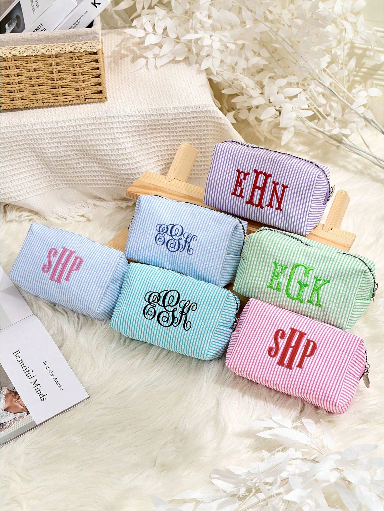 Personalized Bridesmaid Makeup Bag, Tulle Girls Cosmetic Bag, Large Capacity Makeup Bag, Bridesmaid & Bride Gift, Cosmetic Storage Bag, Embroidered Toiletry Bag, Embroidered Makeup Bag, Bridesmaid Mak
