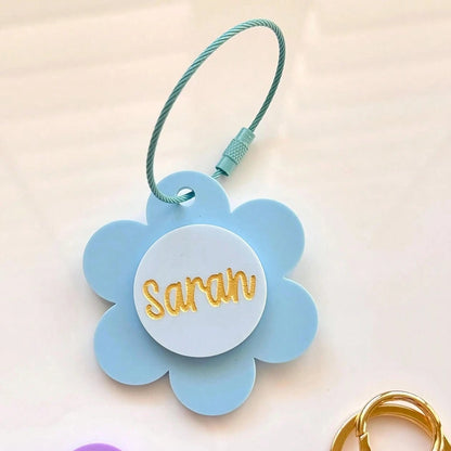 Personalized Daisy Acrylic Keychain, Customized Name Bag Charm & Flower Backpack Pendant, Suitable For School, Daycare, Travel, Unique Commemorative Gift For Girls