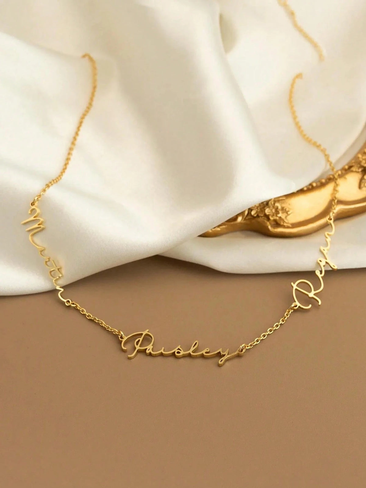 Personalized Multi-Name Necklace, Customized Family Necklace, Stainless Steel Gold-Plated Name Pendant, Minimalist Halloween Jewelry, Christmas Gift, Gift For Mom, Graduation Gift, Back To School Gift