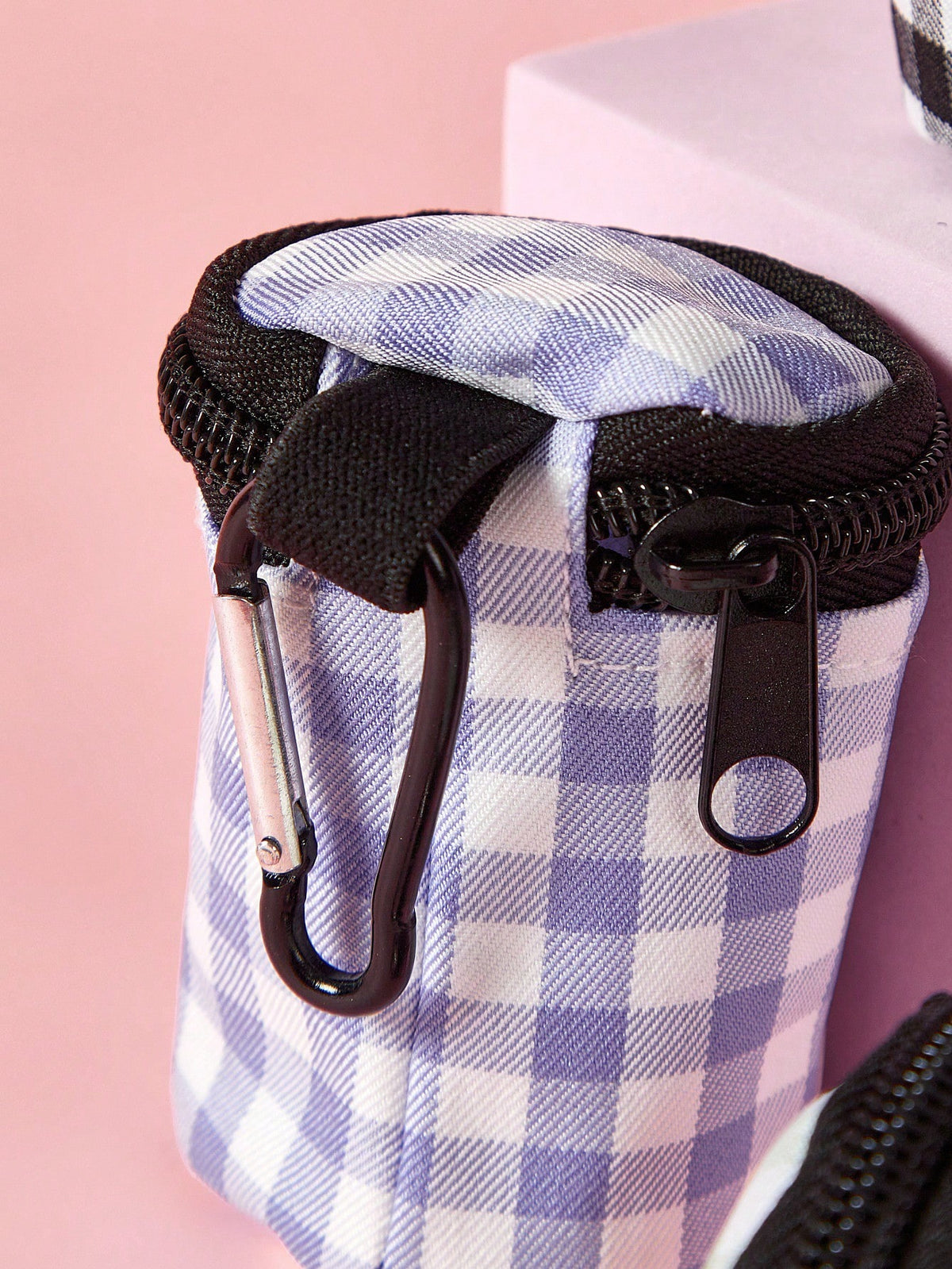 PETSIN 1pc Outdoor Dog Walking Poop Bag Holder, Fashionable Plaid Pet Waste Bag, Durable Polyester Material Dispenser Bag, Pet Excrement Bag, Ideal Outdoor Tool For Pet Owners