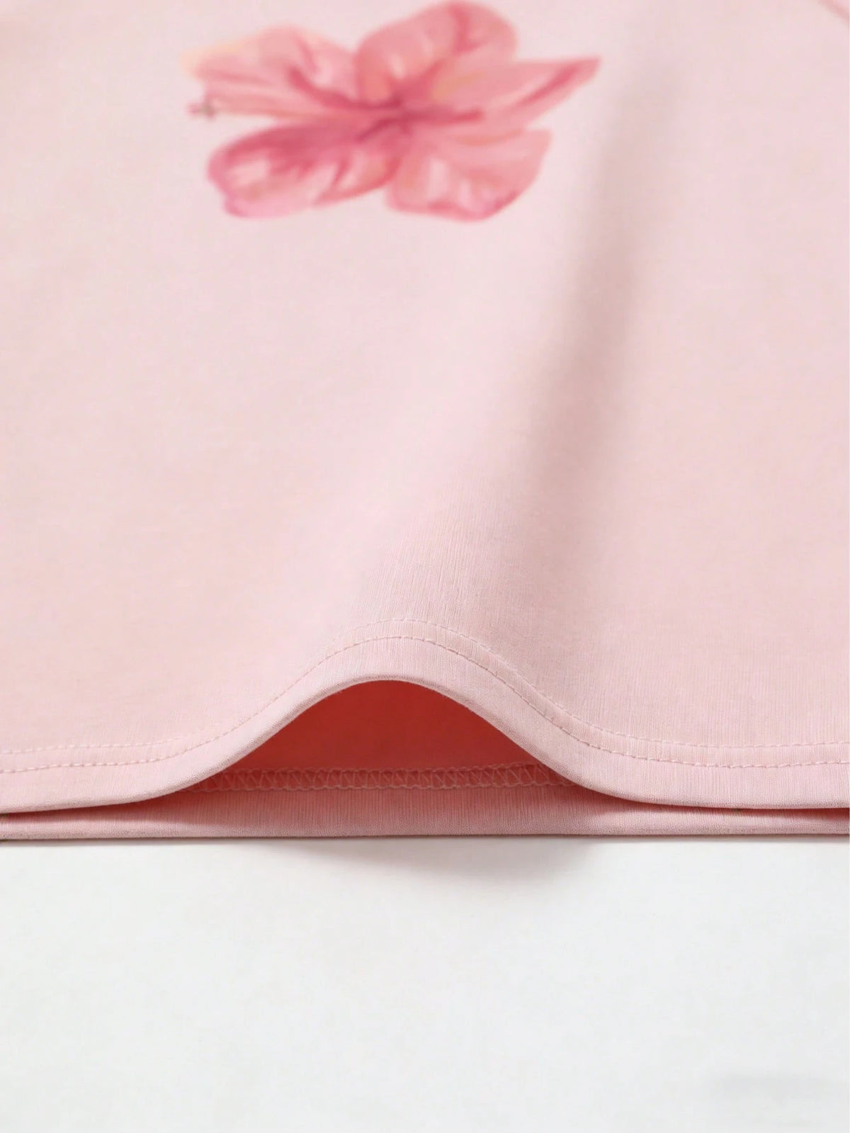 Pink Acid Wash Hibiscus Print Women Loose Crew Neck T-Shirt, Suitable For Summer Beach Vacation Casual