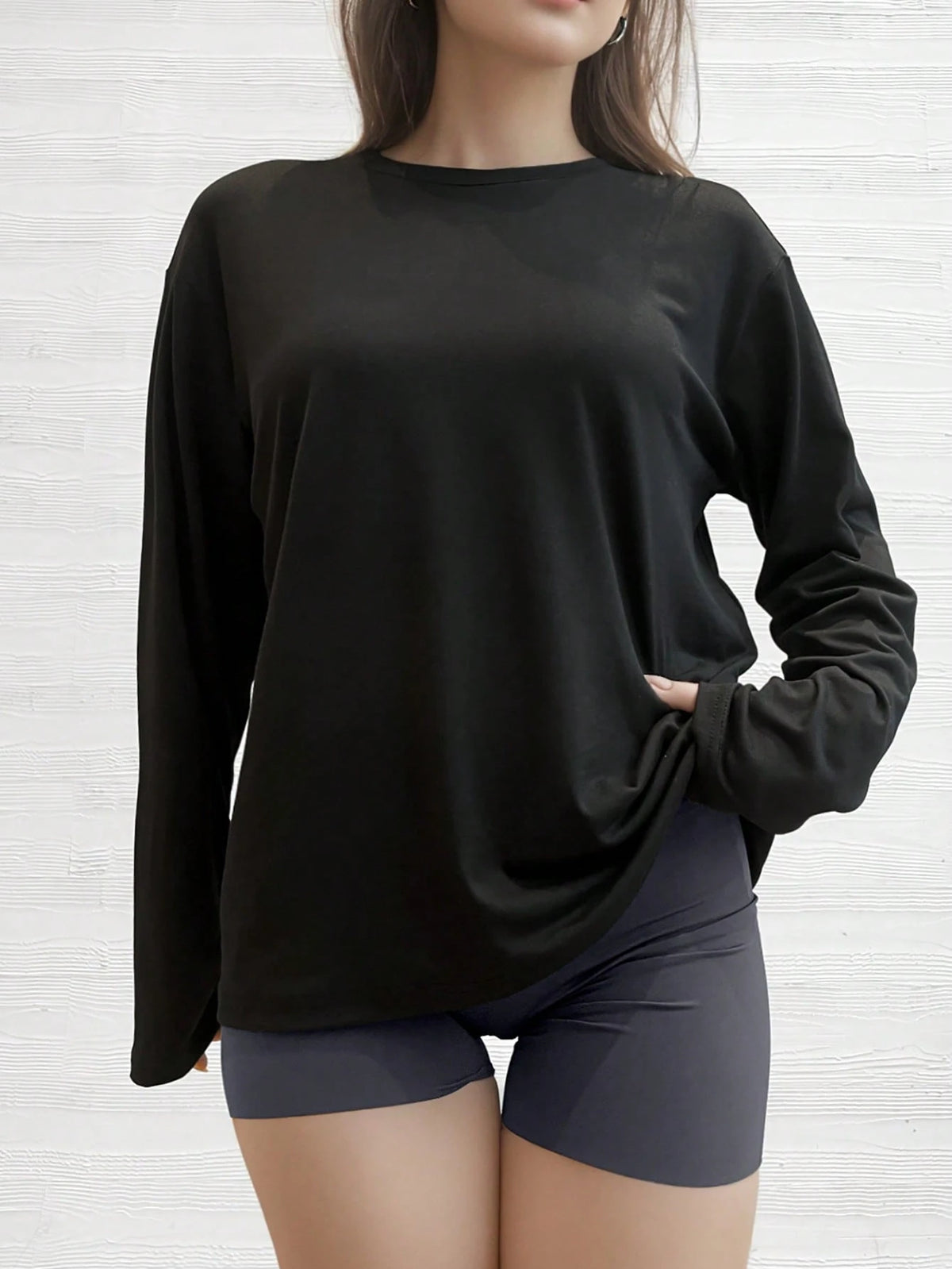 Plus Size Women's Blouse Shirt, Plus Size Loose Fit Long Sleeve T-Shirt, Solid Black, Casual Relaxed Style, Suitable For Autumn/Winter Daily Wear Sports