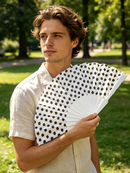 Polka Dot Hand Fan, Lightweight And Foldable, Suitable For Summer Daily Use. It Can Be Used As A Beach Landscape And Daily Outfit Aesthetic Photography Prop, And Also A Fashionable Cooling Accessory.