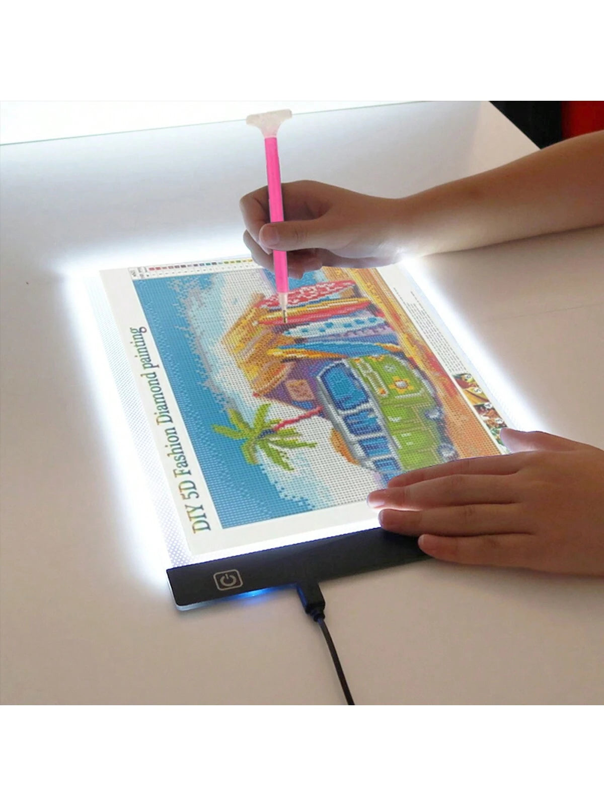 Portable A5 A4 A3 LED Copy Board Light Tracing Box, Ultra-Thin Adjustable USB Power Artcraft LED Trace Light Pad For Drawing, Streaming,Sketching, Animation, Stenciling Back To School