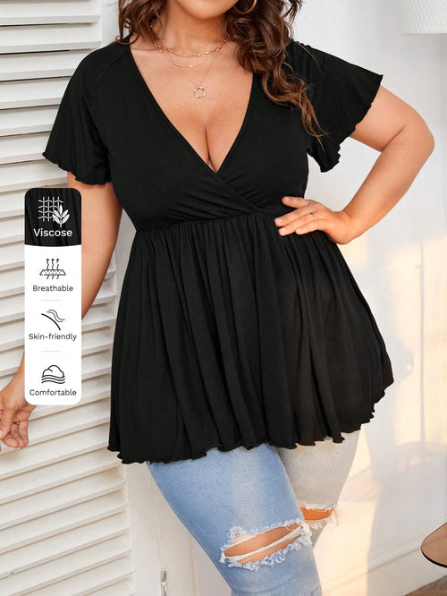 Privé Plus Lettuce Trim V Neck Tee