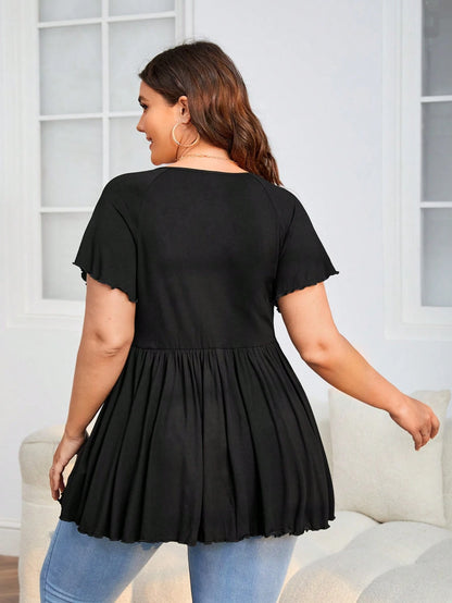 Privé Plus Lettuce Trim V Neck Tee