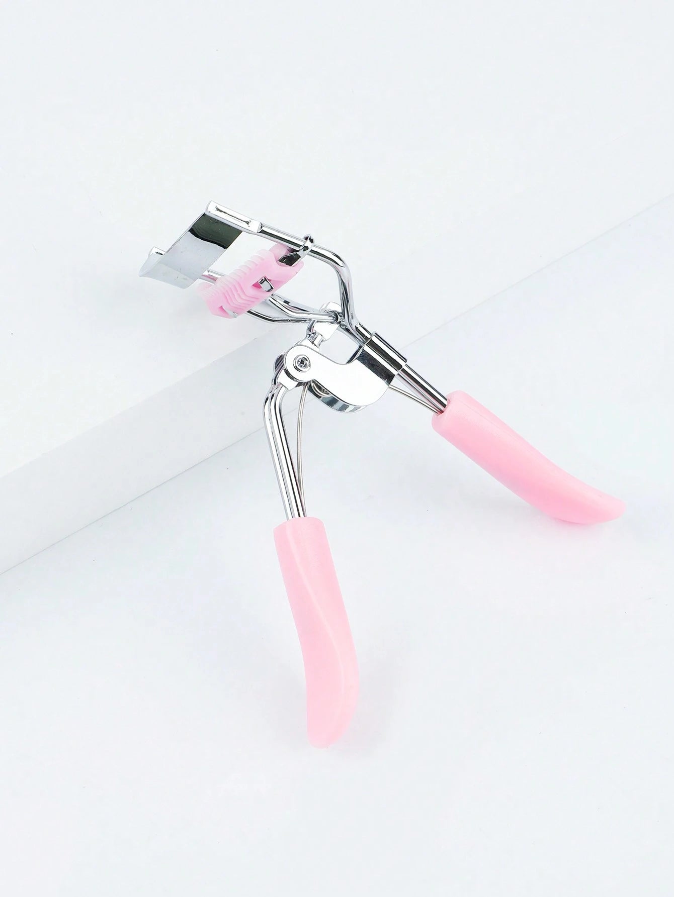 RANCAI 1pc Eyelash Curler,Strong And Long-Lasting Professional Lash Curler,Makeup Curling Eyelash Curler Clip Women Beauty Tool Nice And Professional,Eye Tool,Makeup,Cheap,Room Decor,Vanity,Travel,Bed