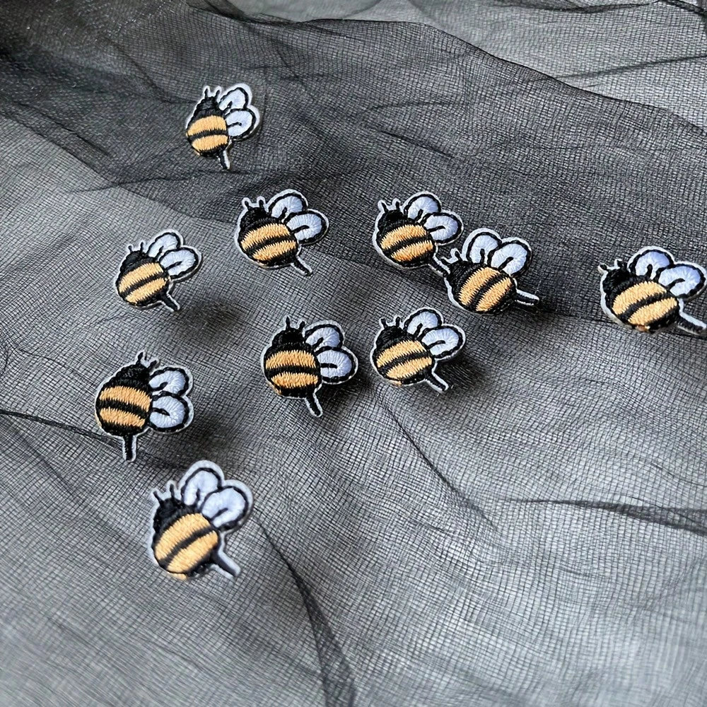 Ration, Bee Embellishments, Fun Patches, Decorative Appliques, Durable Stitching, Fabric Appliques, Sewon Patches, Handmade Couple Items, DIY Crafters