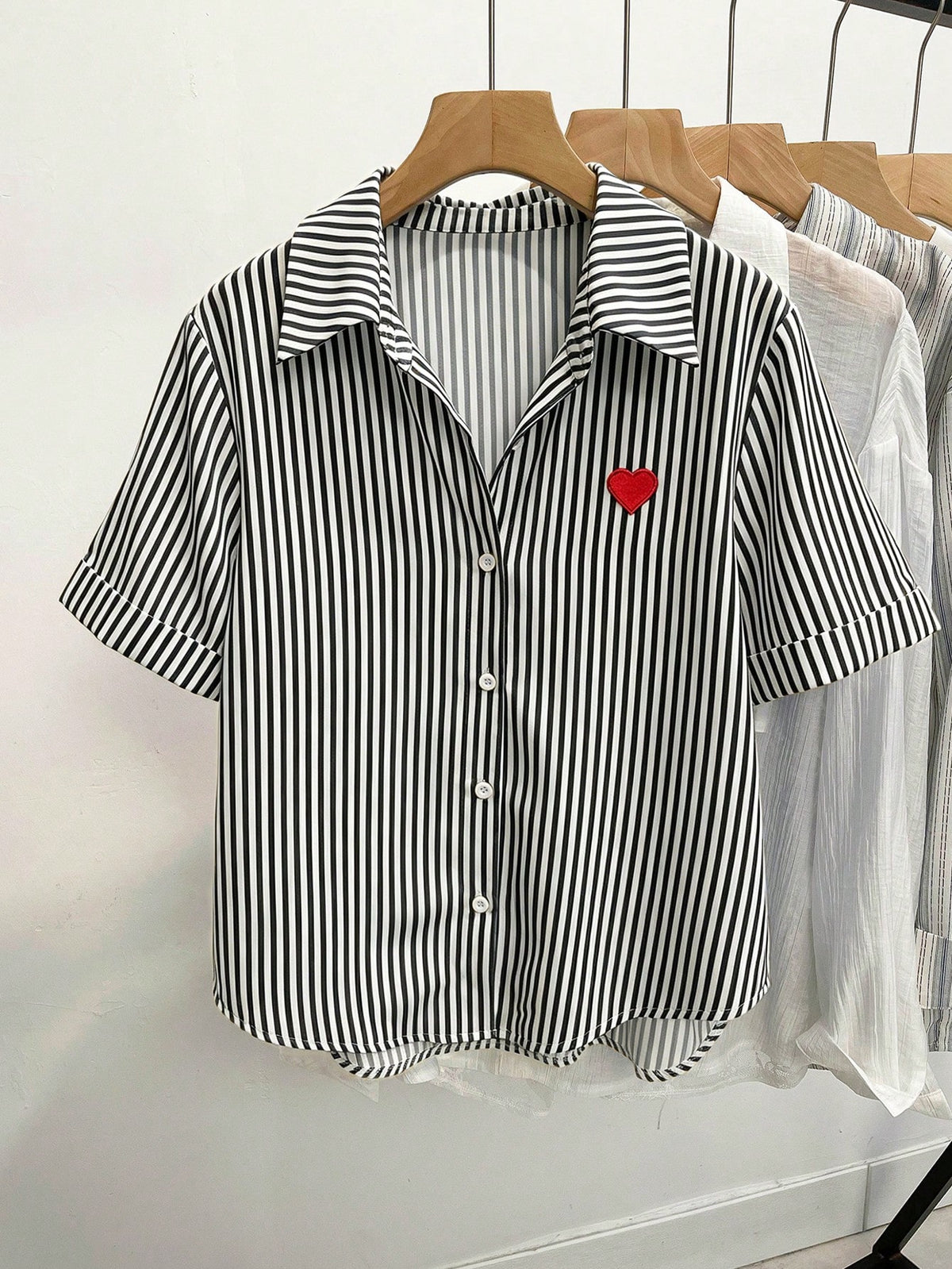 Resyla Women's Heart Embroidery Striped Short Sleeve Single-Breasted Casual Shirt