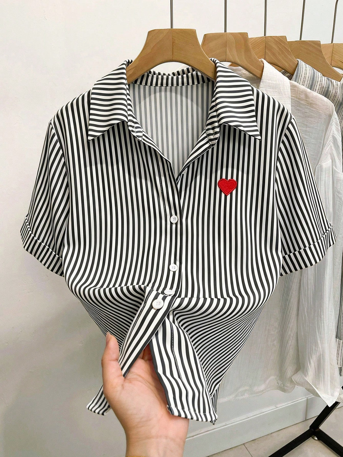 Resyla Women's Heart Embroidery Striped Short Sleeve Single-Breasted Casual Shirt