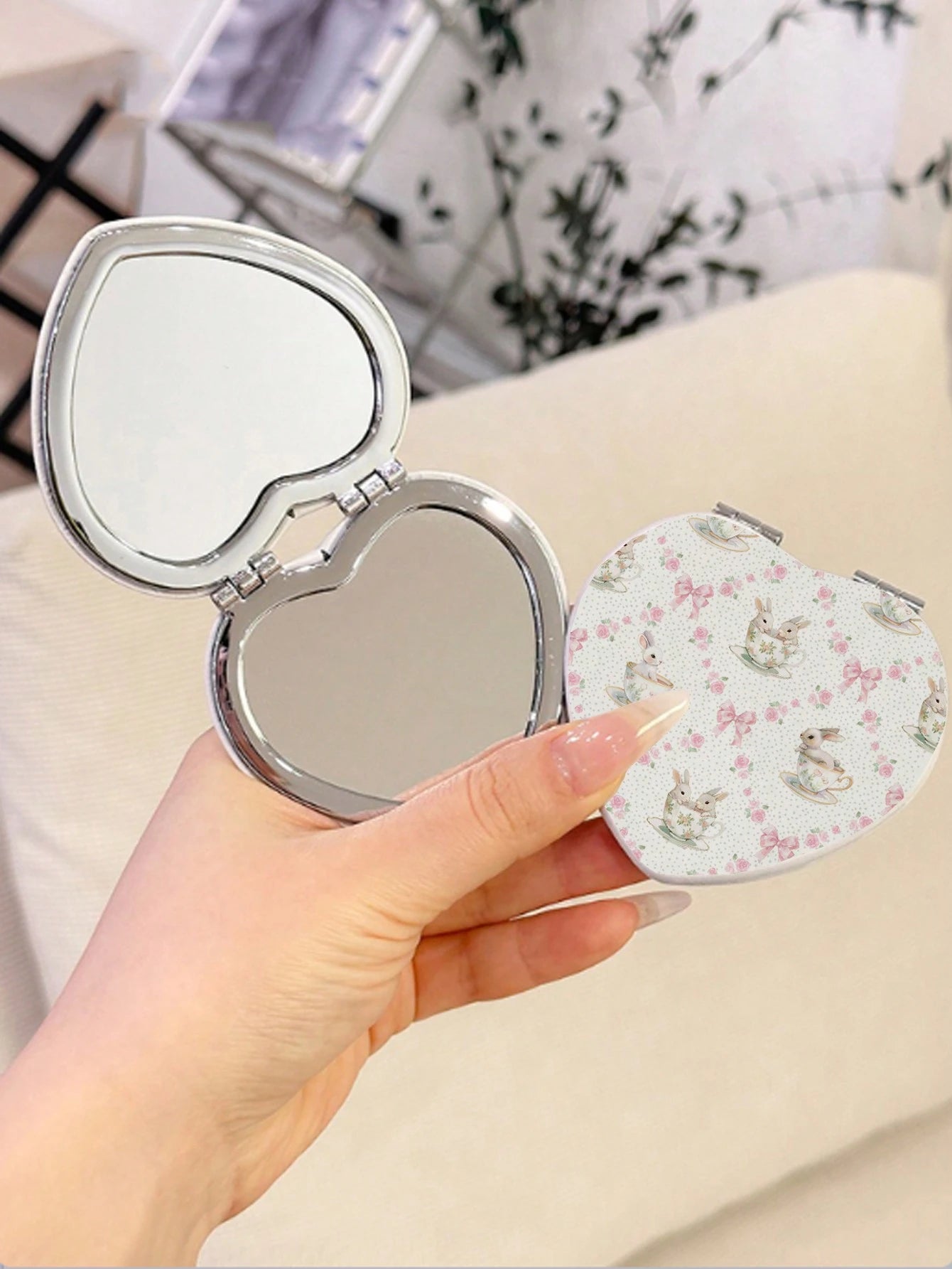 ROMWE Kawaii 1pc Pink Bowknot PU Heart Shaped Makeup Compact Mirror, Random Pattern