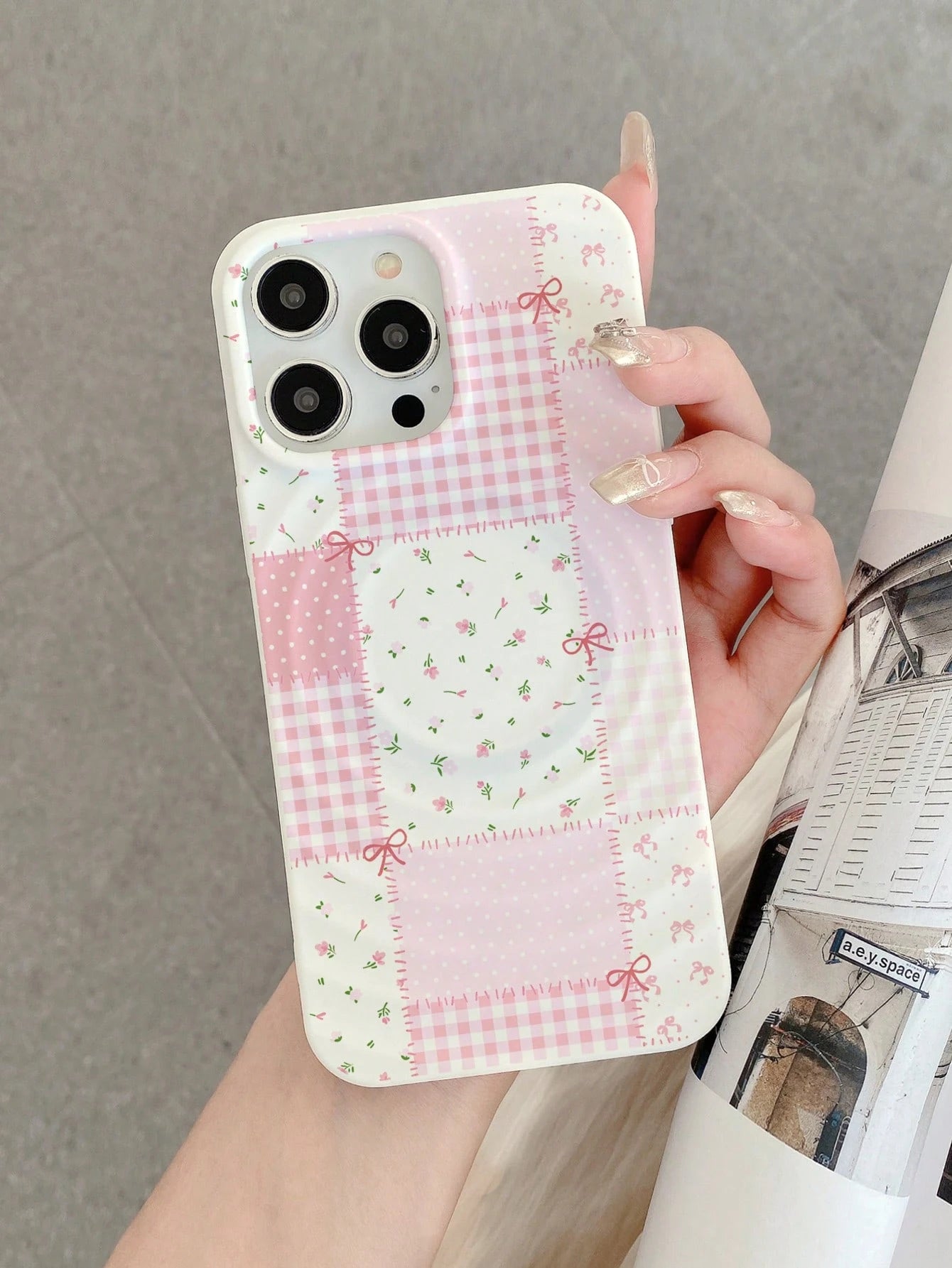 ROMWE Kawaii 2pcs/Set Ditsy Floral Magsafe Phone Case Wireless Charging Magnetic Case With Matching Magnetic Card Holder