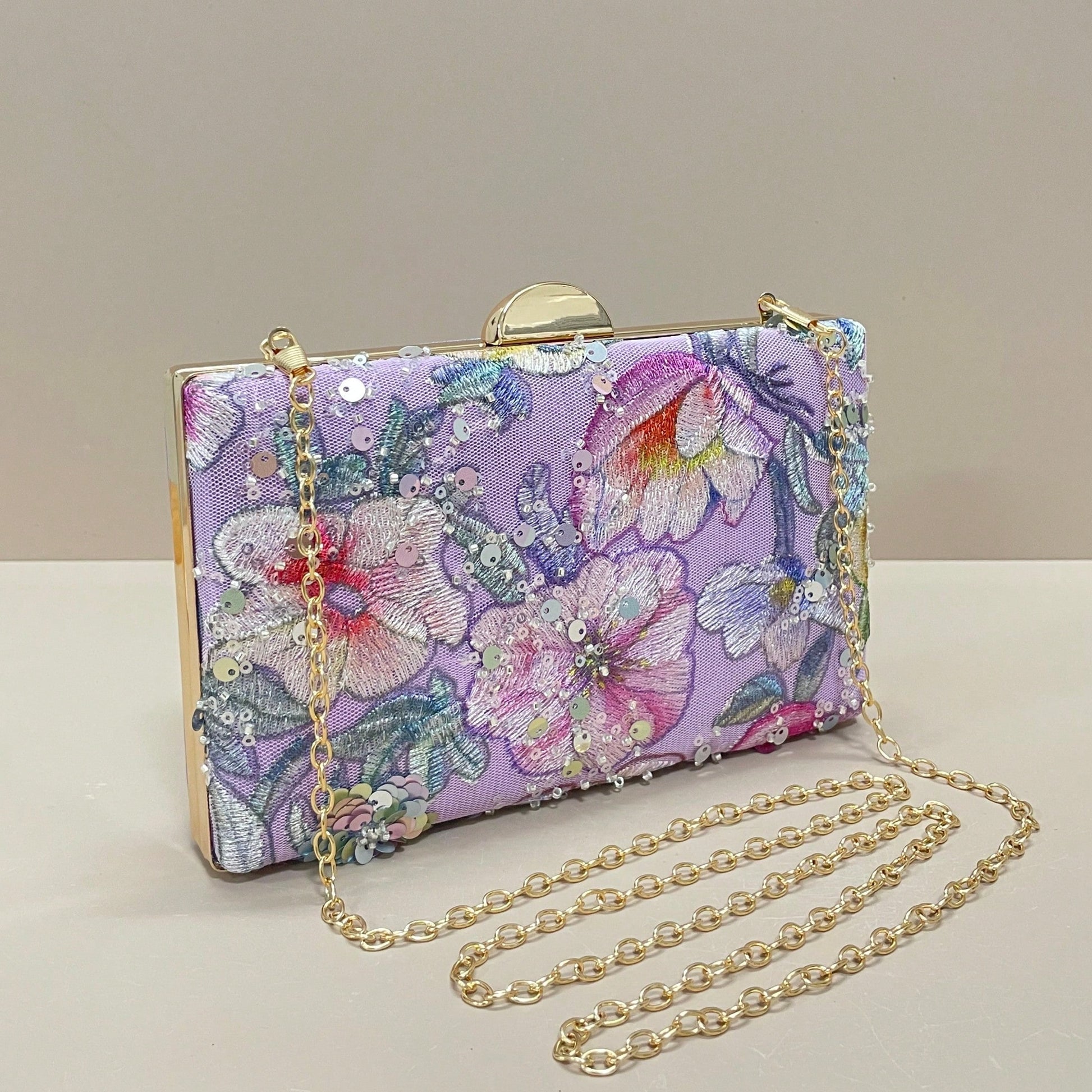 Sequin Embroidered Floral Clutch Bag, Women's Fashion Sequin Patchwork Handbag, Party Evening Bag, Random Cut, Suitable For Women, Suitable For Party, Wedding, Prom, Vacation. Ideal For Party, Wedding