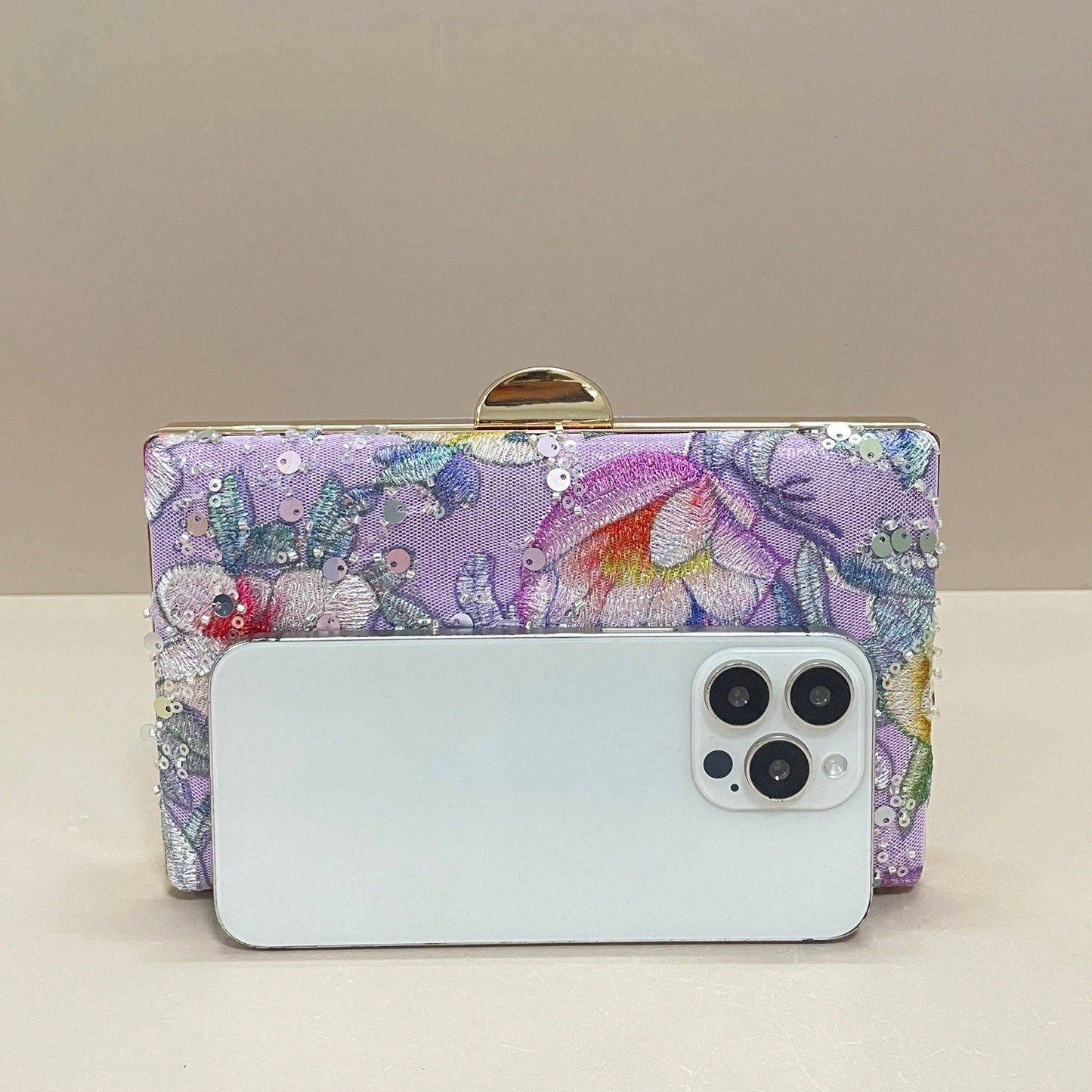 Sequin Embroidered Floral Clutch Bag, Women's Fashion Sequin Patchwork Handbag, Party Evening Bag, Random Cut, Suitable For Women, Suitable For Party, Wedding, Prom, Vacation. Ideal For Party, Wedding