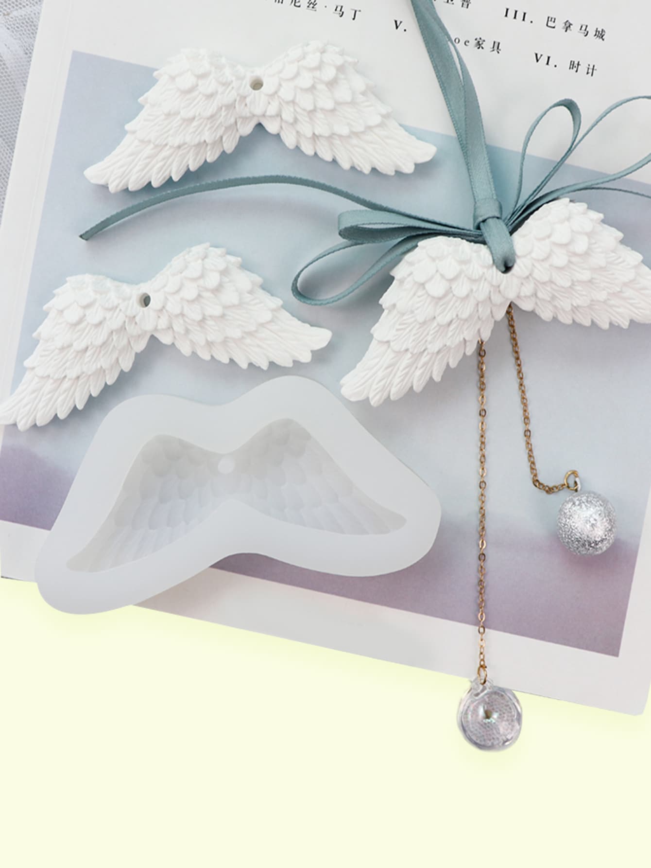SikeSike 1pc Wing Shaped DIY Silicone Mold, White Aromatherapy Balm Silicone Mold For DIY Craft