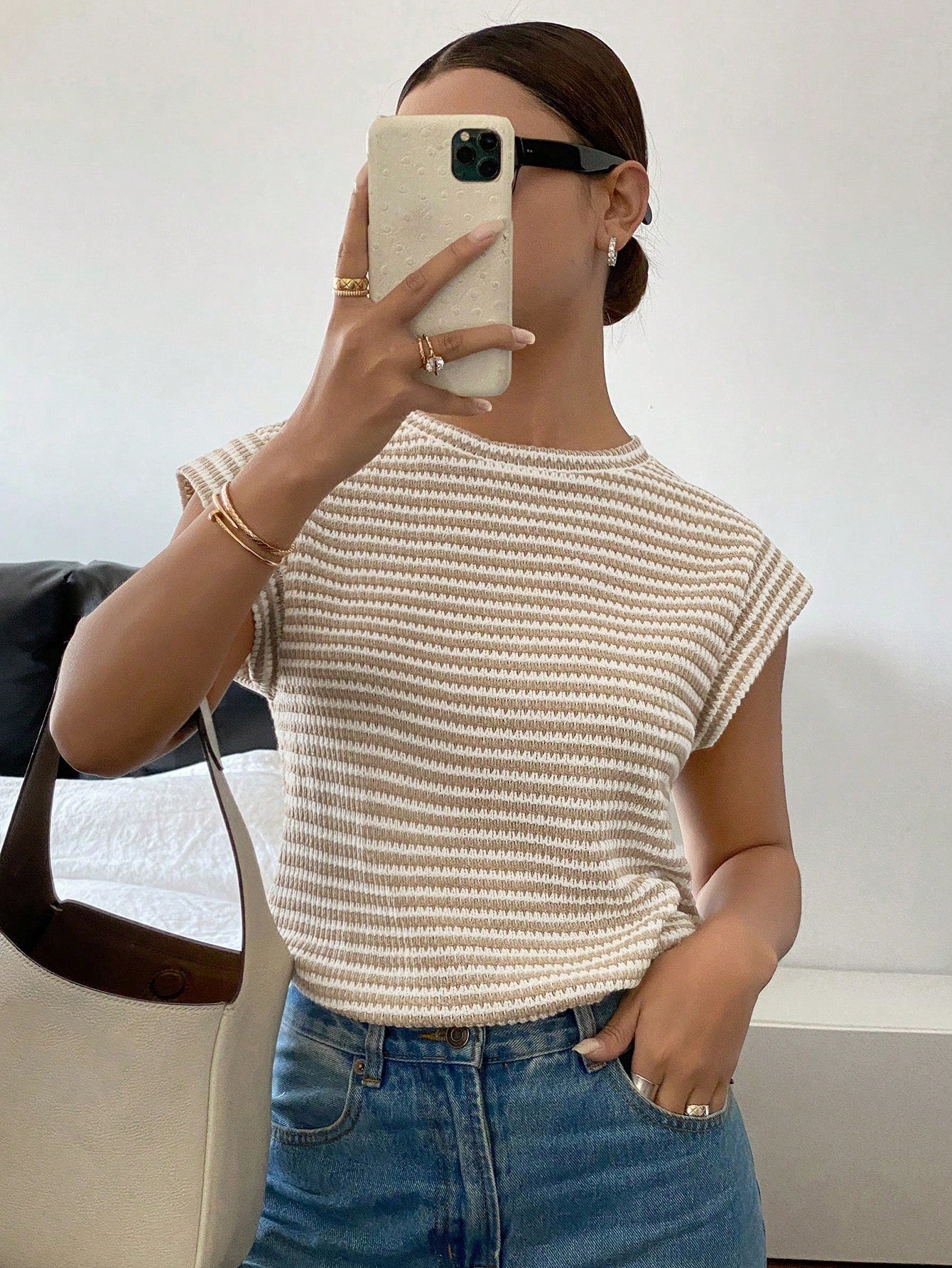Siren Gaze Women White Round Neck Short Sleeve Casual T-Shirt Summer Travel