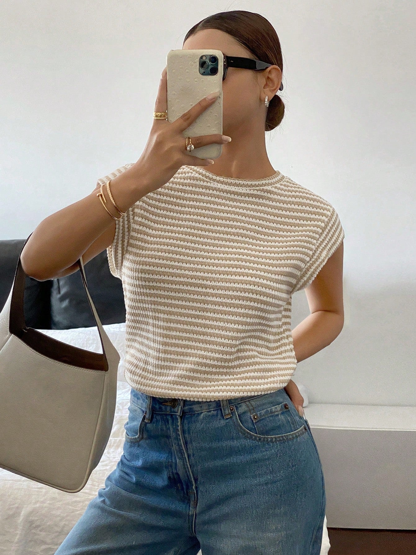 Siren Gaze Women White Round Neck Short Sleeve Casual T-Shirt Summer Travel