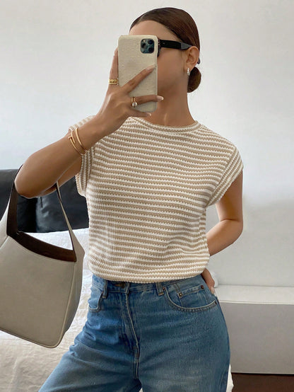 Siren Gaze Women White Round Neck Short Sleeve Casual T-Shirt Summer Travel