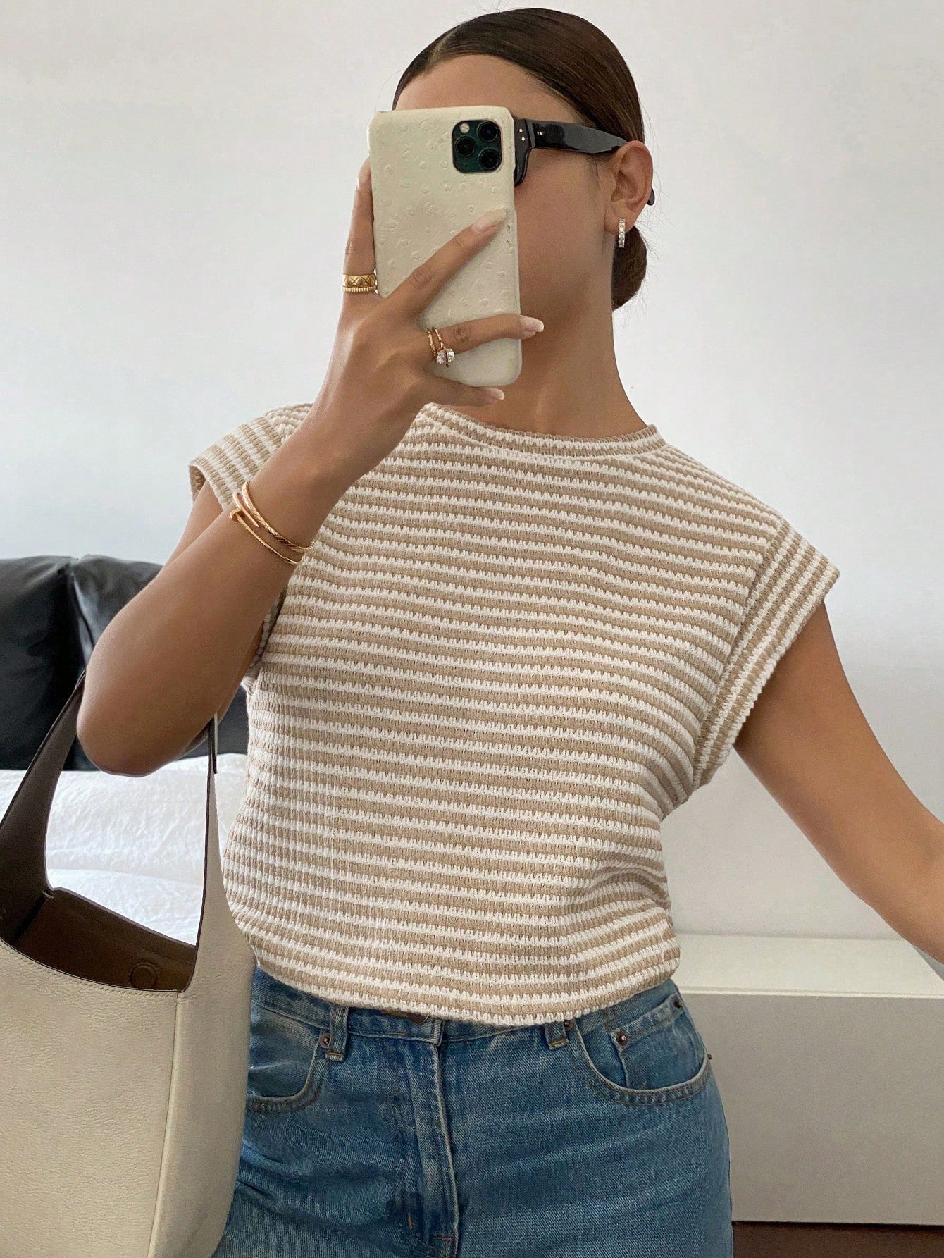 Siren Gaze Women White Round Neck Short Sleeve Casual T-Shirt Summer Travel