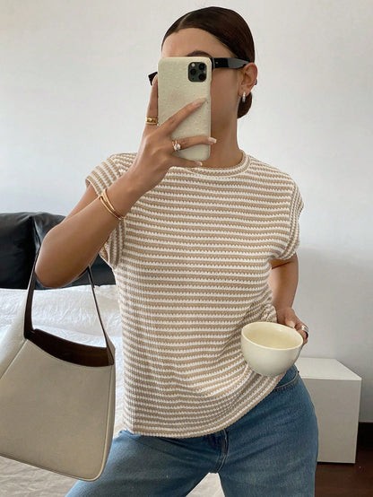 Siren Gaze Women White Round Neck Short Sleeve Casual T-Shirt Summer Travel