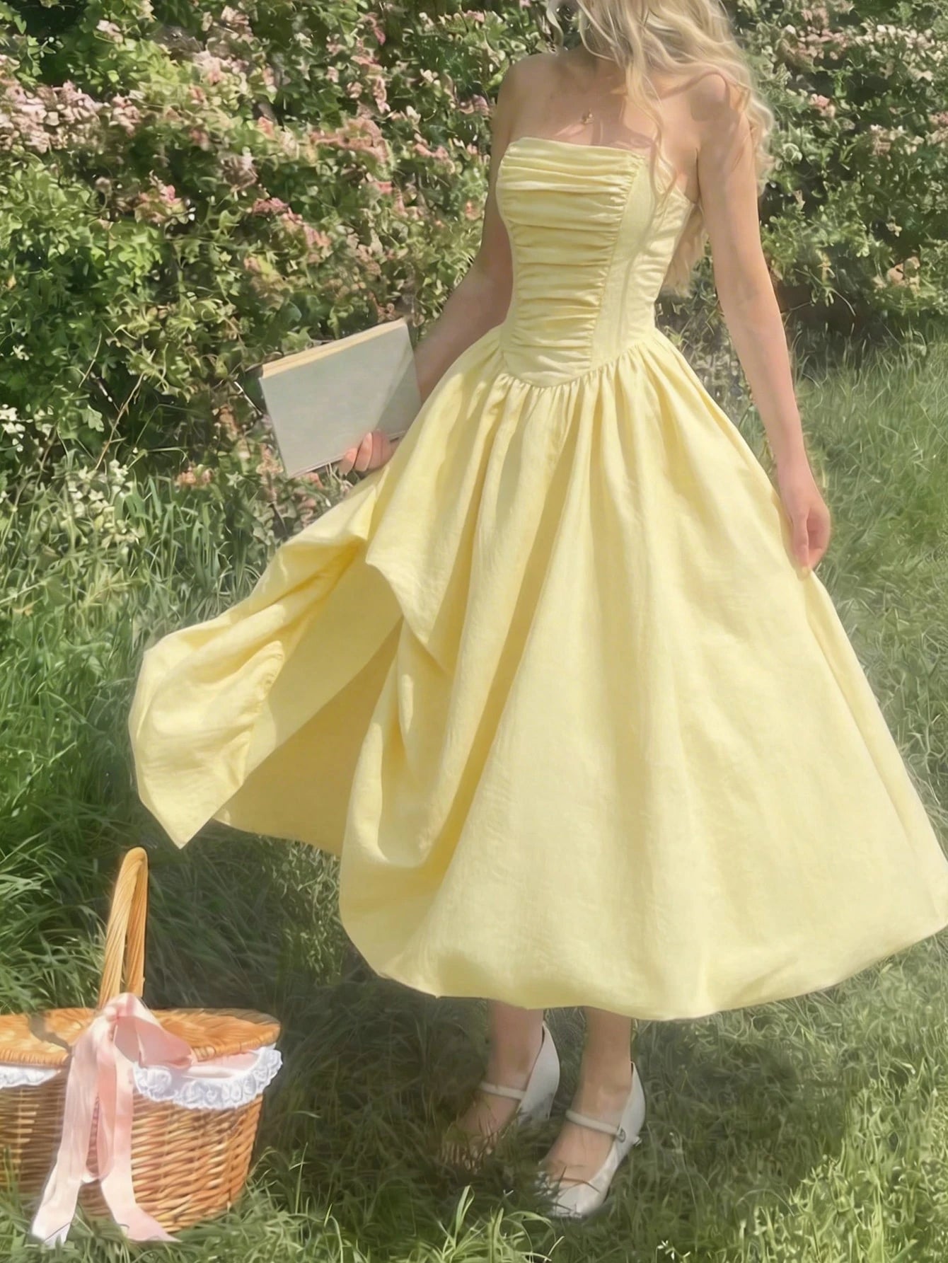 Skyraze Women's Strapless Pale Yellow Dress,Cottage Core Summer Holiday Picnic Sundress,Elegant Ruched Slit Corset Design Waist Cinched Long Party Dress