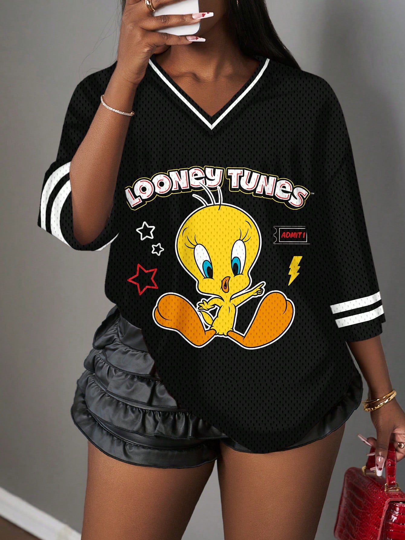 Slaydiva LOONEY TUNES X Casual Minimalist V-Neck Plus Size Black T-Shirt, Suitable For Summer Holiday Semi Formal Tennis