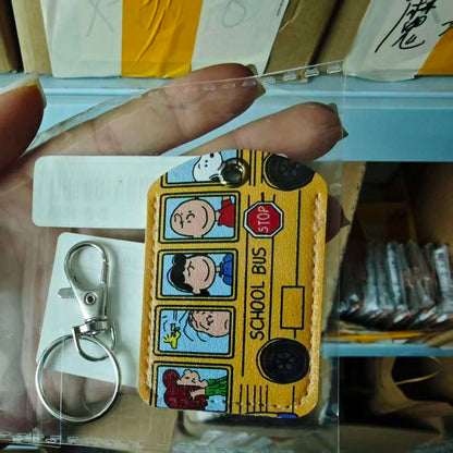 SNOOPY 1pc 's Mini School Bus Shaped Keychain With Cute Decorations The Perfect Little Gift For Fans, Family, And Friends, A White Valentine's Day Gift For Girls' Day, And An Easter Gift