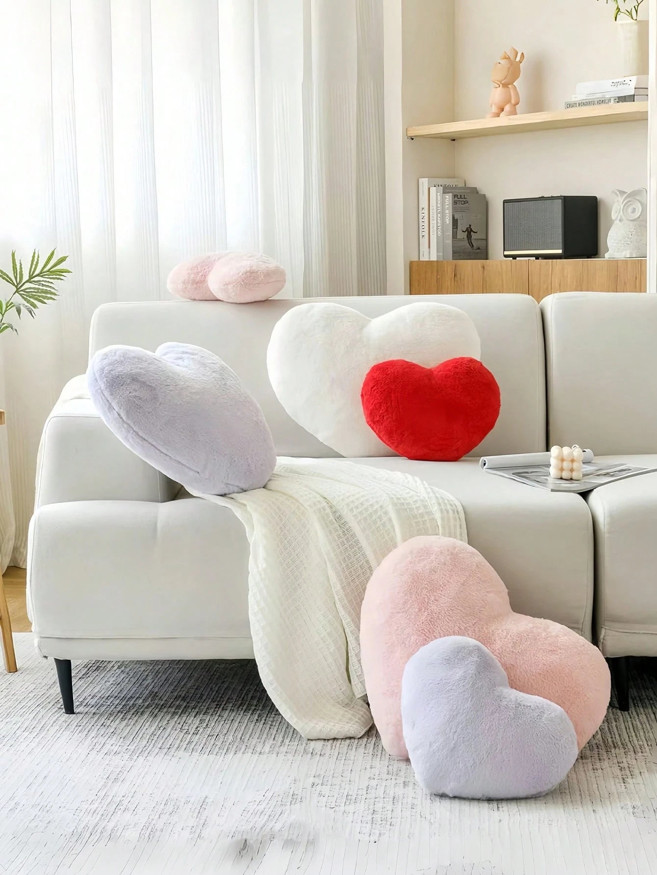 Soft & Cute Faux Rabbit Fur Heart Shaped Throw Pillow, Suitable For Bedroom, Sofa And Bed In Spring/Summer, Thoughtful Mother's Day Gift For Mom, Light Pink