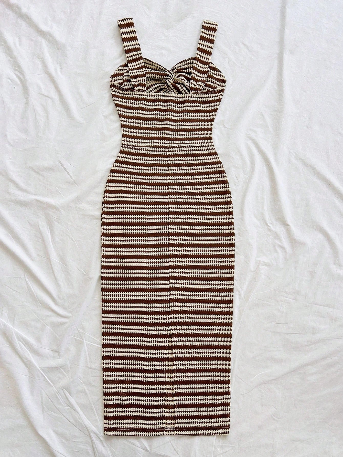 Soleia Women's Vacation Fashion Striped Front Knot Ruffle Sleeveless Dress No Chest Padding