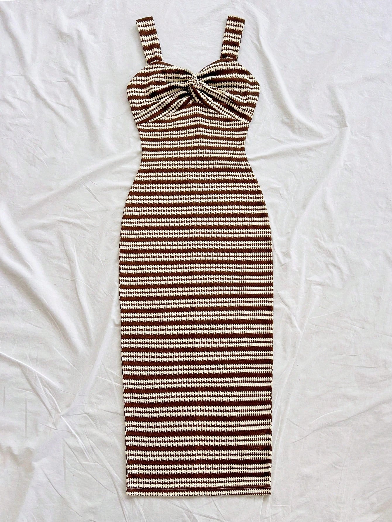 Soleia Women's Vacation Fashion Striped Front Knot Ruffle Sleeveless Dress No Chest Padding