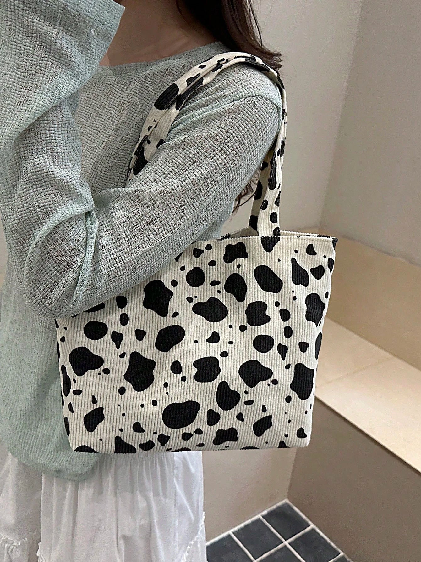 Strawberry Print Tote Bag, Cute Style Tote Bag, Fashion Large Capacity Versatile Shoulder Bag For Women, Corduroy, Kawaii, Beach, Canvas Bag,Pink Bag