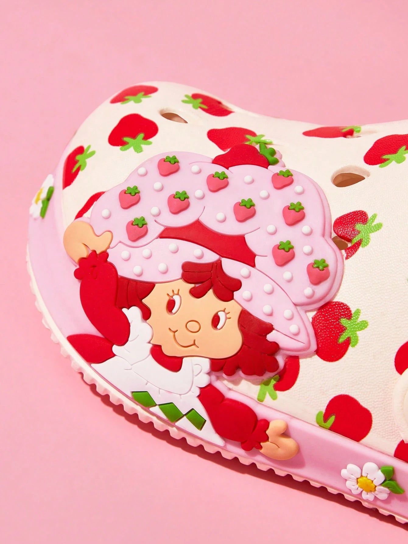 Strawberry Shortcake X Cute Cartoon Pink Strawberry Girl Children's Grip Enhancement Garden Toddlers And Babies Breathable Quick Drying Water Shoes, Lightweight Durable EVA Material, Playground