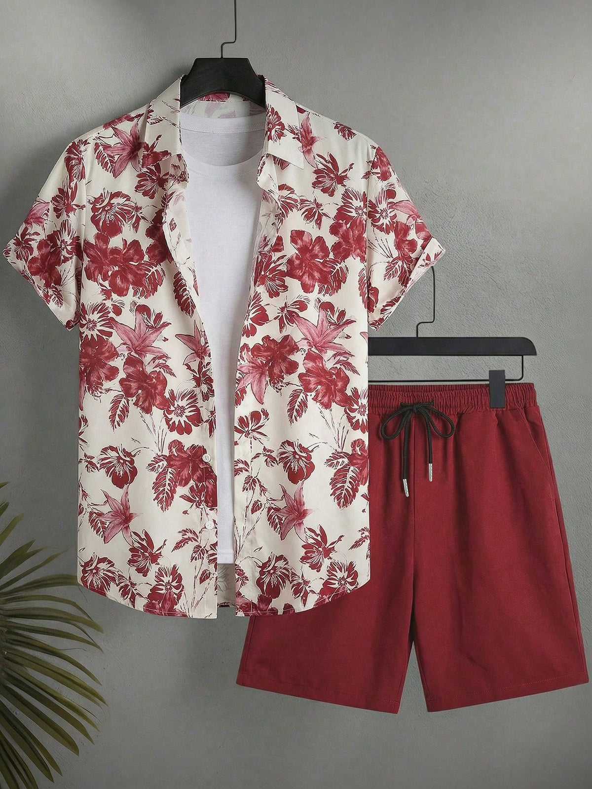 Surfspeed Plus Size Men Floral Print Single-Breasted Short Sleeve Top And Pocket Shorts Beach Outfit