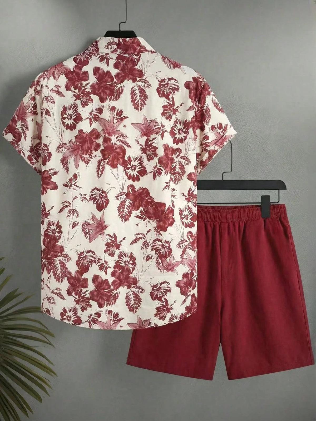 Surfspeed Plus Size Men Floral Print Single-Breasted Short Sleeve Top And Pocket Shorts Beach Outfit
