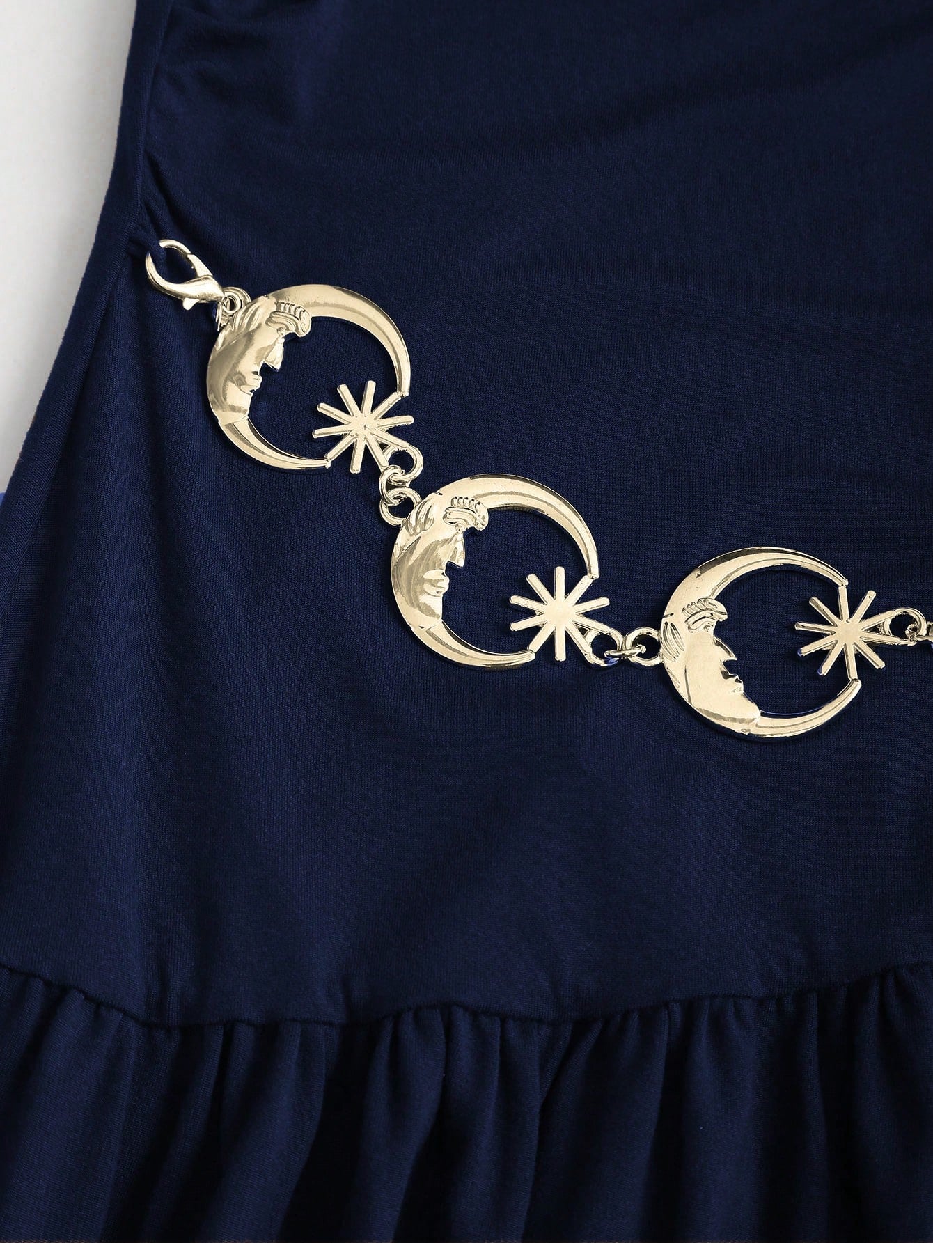 Sweetra Women's Autumn/Winter Coffee Color Plunging Necklace Decor Long Sleeve Simple Elegant Dress
