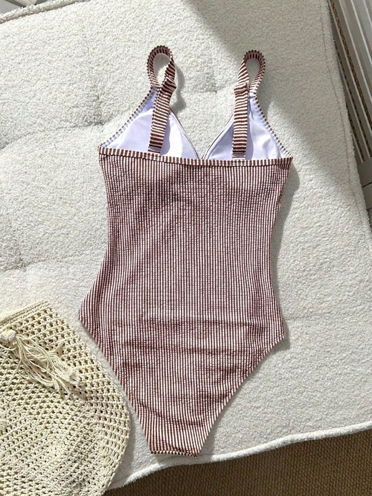 Swim Lushoire 1pc Striped Special Fabric Criss-Cross Front One-Piece Swimsuit