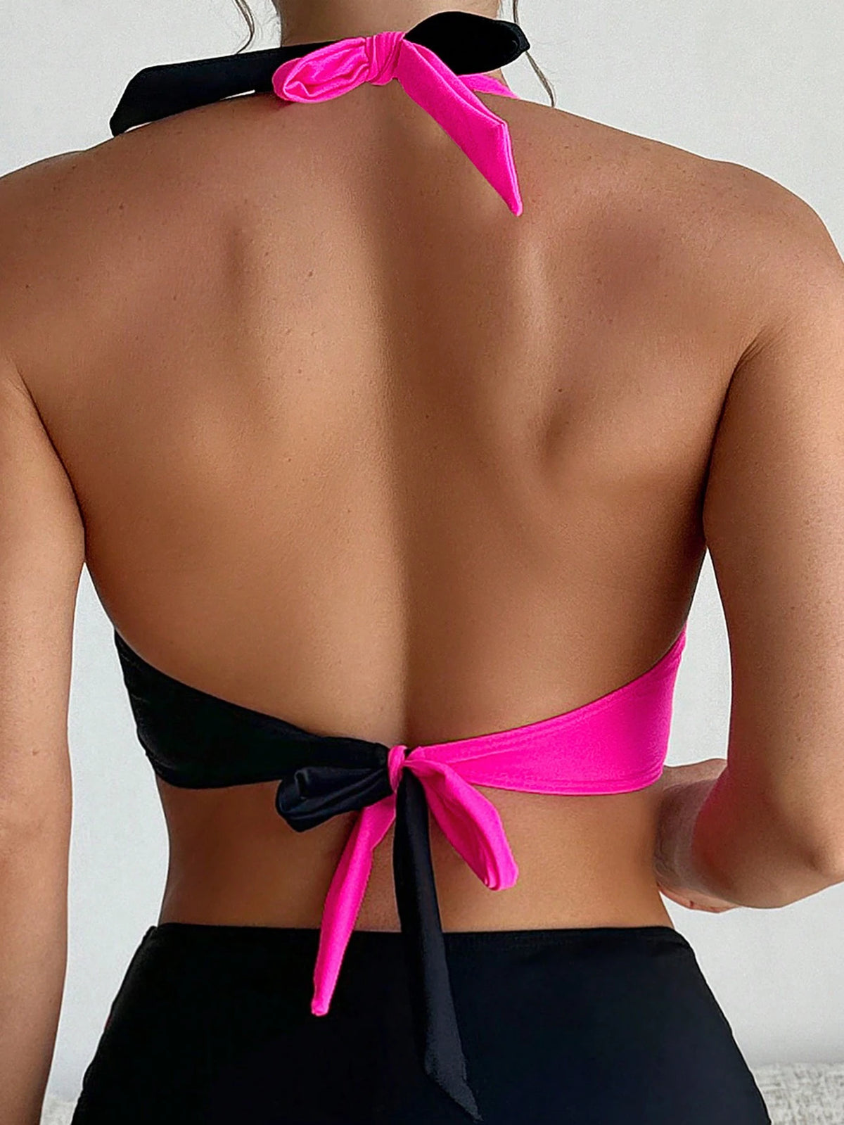 Swim Lushoire Women's Contrast Color Halter Bikini Top For Summer Beach Vacation