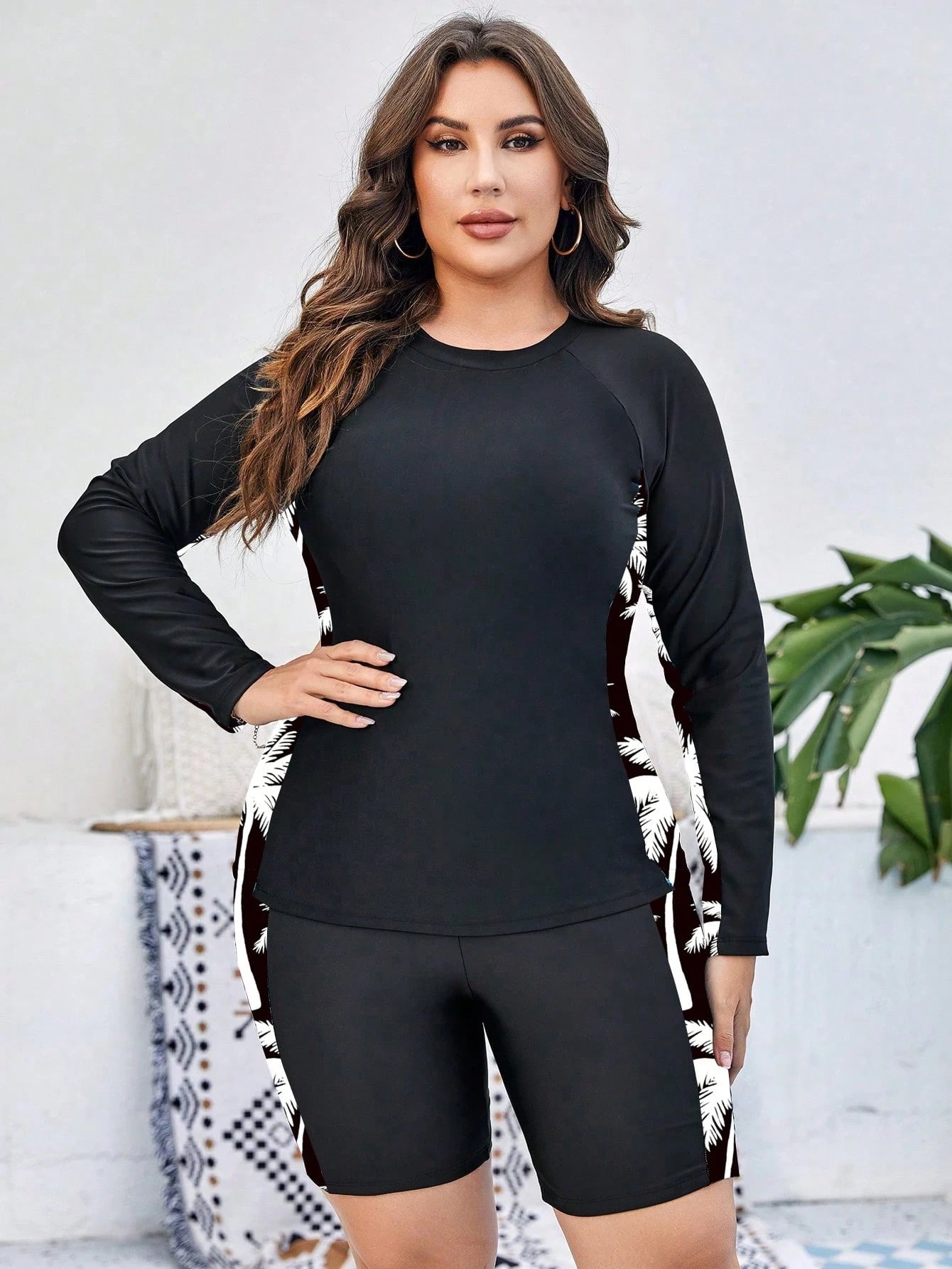 Swim SPRTY Plus Size Women Tropical Palm Tree Print Raglan Sleeve Rashguard Set, Suitable For Beach & Holiday