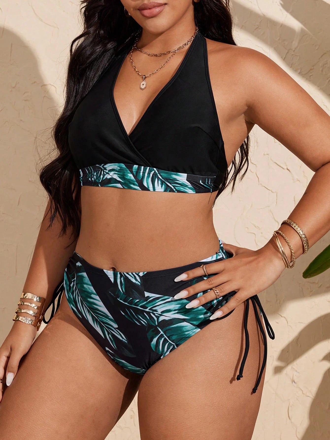 Swim Vcay Plus Size Black Halter Tie Strap Tropical Leaf Print Cross Chest Drawstring Bikini Set,Women's Summer Beach Vacation Holiday Bathing Suit