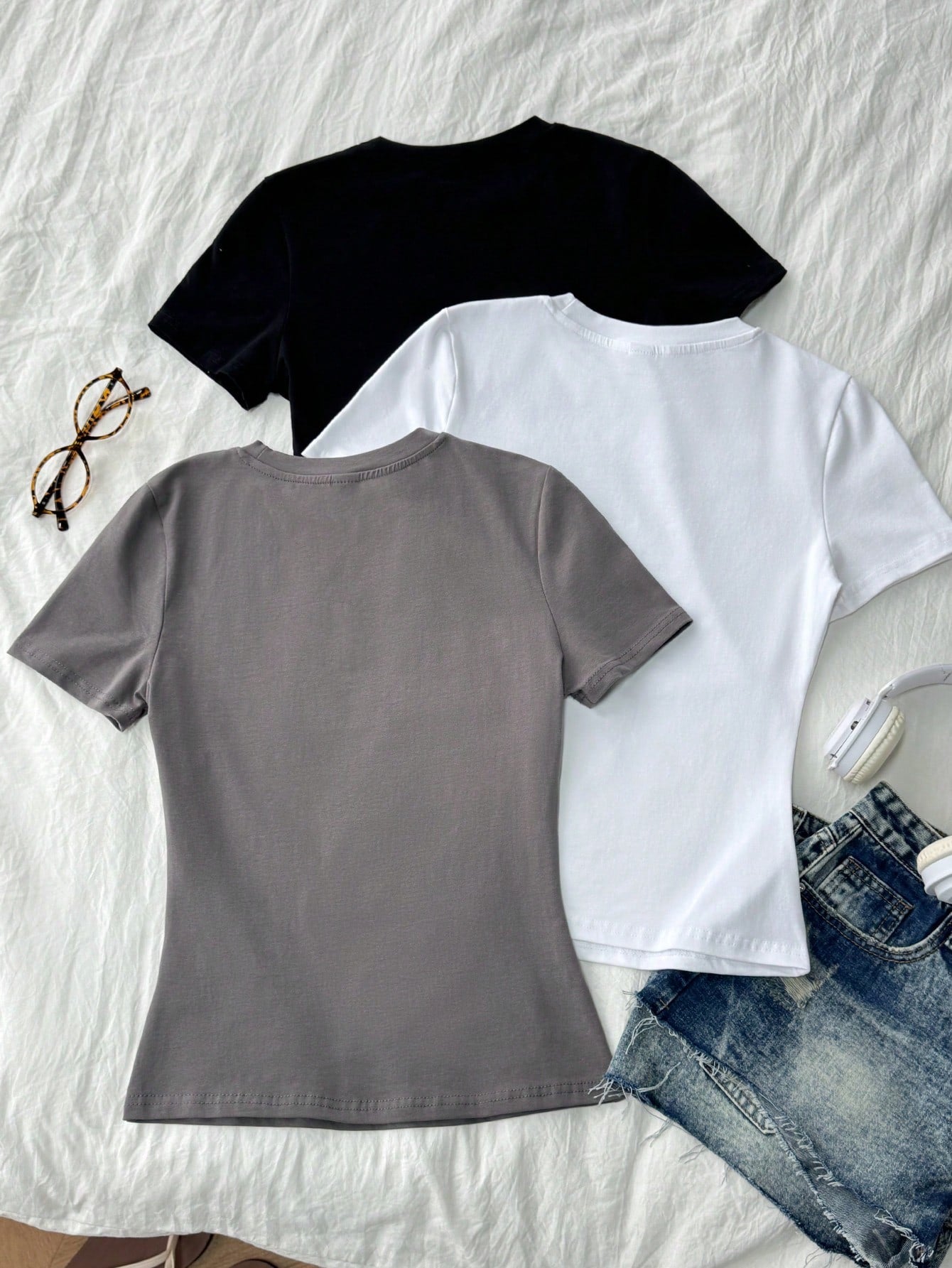 Tseoso 3pcs/Set 95% Cotton Slim-Fit Women's Crew Neck Short Sleeve T-Shirt,Black,White,Grey,Summer Casual Everyday Vintage Cute Summer Tops,Versatile Clothes