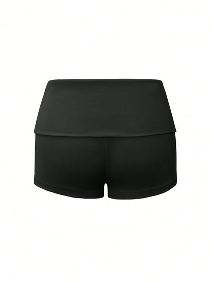 Vaiaye Women's Solid Color Casual Slim Fit Shorts, Striped Low Waist Mini Skirt, Minimalist Fashion Black Summer, Chic & Elegant