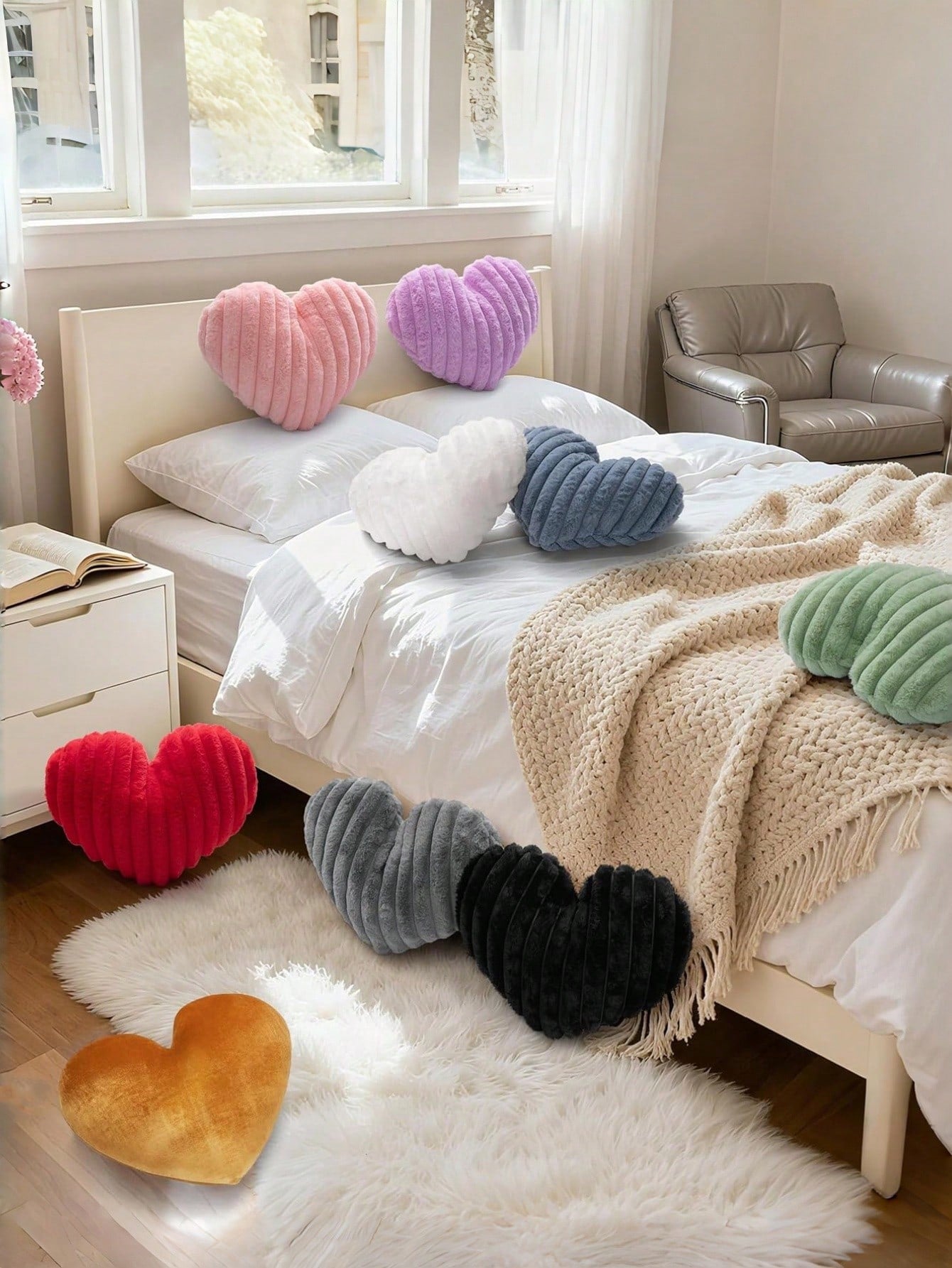 Valentine's Day Heart Pillow Decorative Throw Pillows, Heart Shaped Soft Fluffy Faux Fur Cute Pillows Cushions For Couch Chair Bed Bedroom Room Home Decor Aesthetic, Black