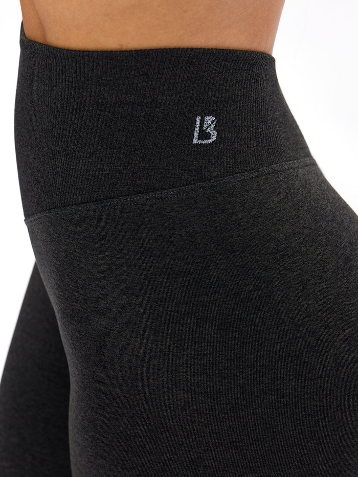 Vida Seamless Short - Charcoal