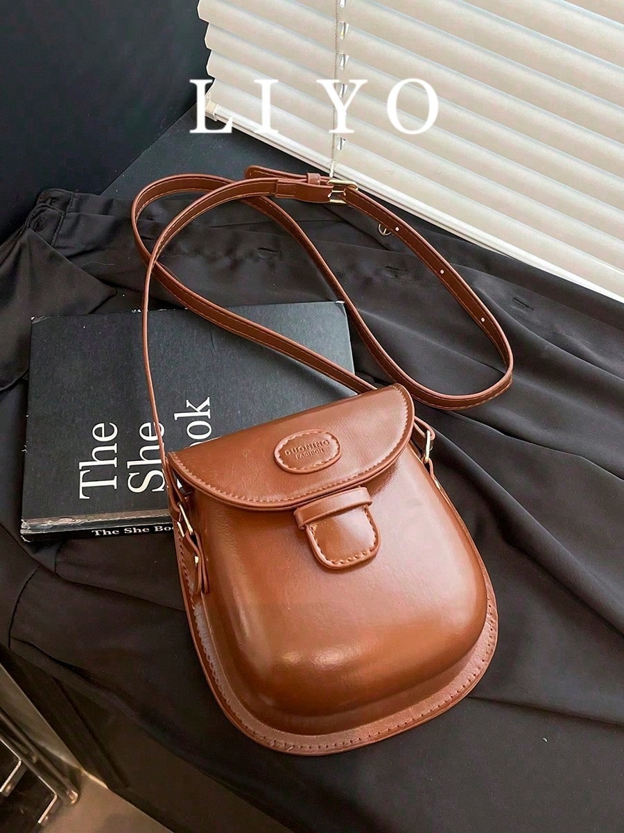 Vintage Mini Round Toe Flap Crossbody Bag For Women