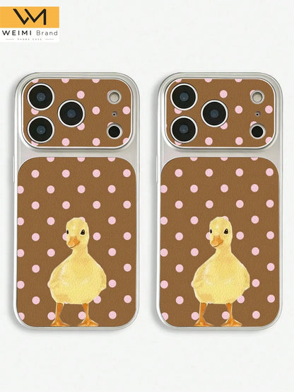 WeiMi Compatible With IPhone17/16/15/14/13/14/12/11 Series, 1pc Fashionable Personalized Retro Polka Dot Little Yellow Duck Pattern Full Coverage Button Classic Anti-Drop Metal Paint Premium Texture S