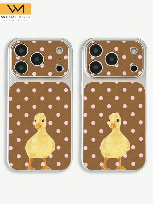 WeiMi Compatible With IPhone17/16/15/14/13/14/12/11 Series, 1pc Fashionable Personalized Retro Polka Dot Little Yellow Duck Pattern Full Coverage Button Classic Anti-Drop Metal Paint Premium Texture S
