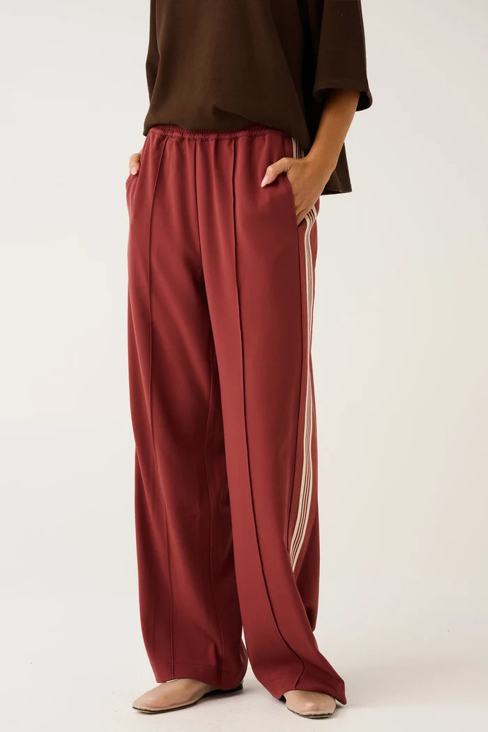 Weston Pant - Mulberry