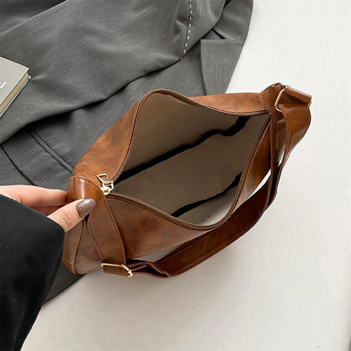 Women PU Crossbody Bag Adjustable Shoulder Strap Shoulder Bag For Shopping, School, Travel