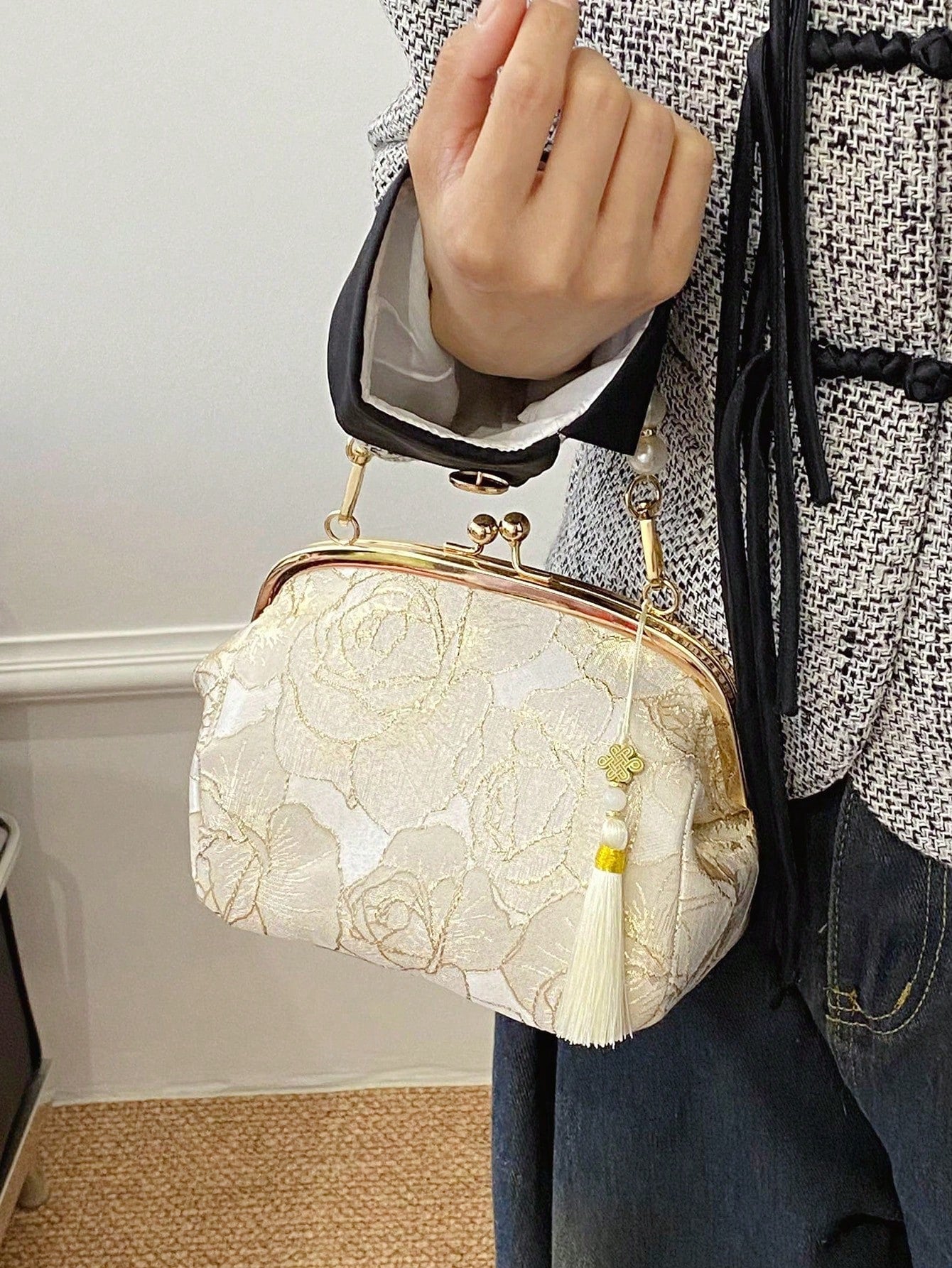 Women's Elegant Beaded Embroidered Tassel Floral Print Handbag, Clutch Purse, Suitable For Evening Party, Wedding, Banquet,Bride
